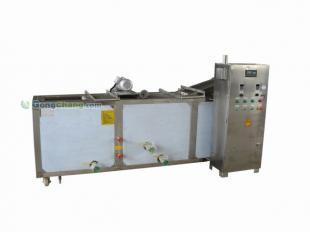 供應(yīng)熱銷食品油炸機 新旭東機械花生米油炸機助力食品加工行業(yè)